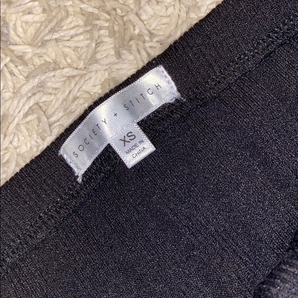 Black midi button skirt - Picture 2 of 2